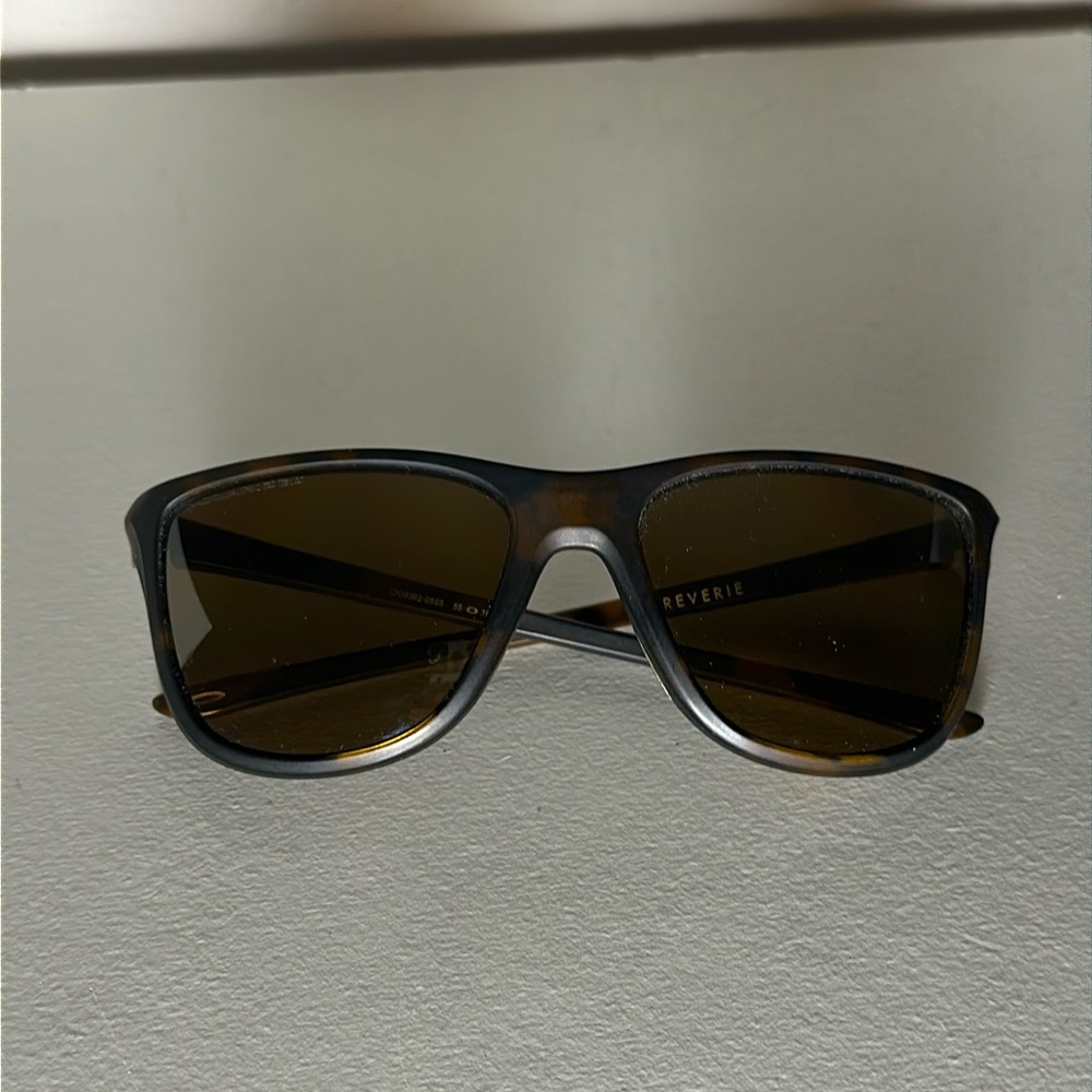 Oakley tortoiseshell reverie sunglasses
